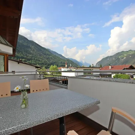 Handle-2 By Interhome *