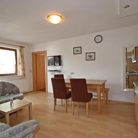 Handle-2 By Interhome